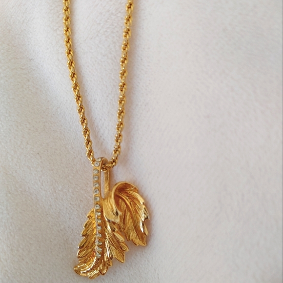 Vintage Givenchy Gold Tone Feather with Rhinestone Necklace - Picture 8 of 12